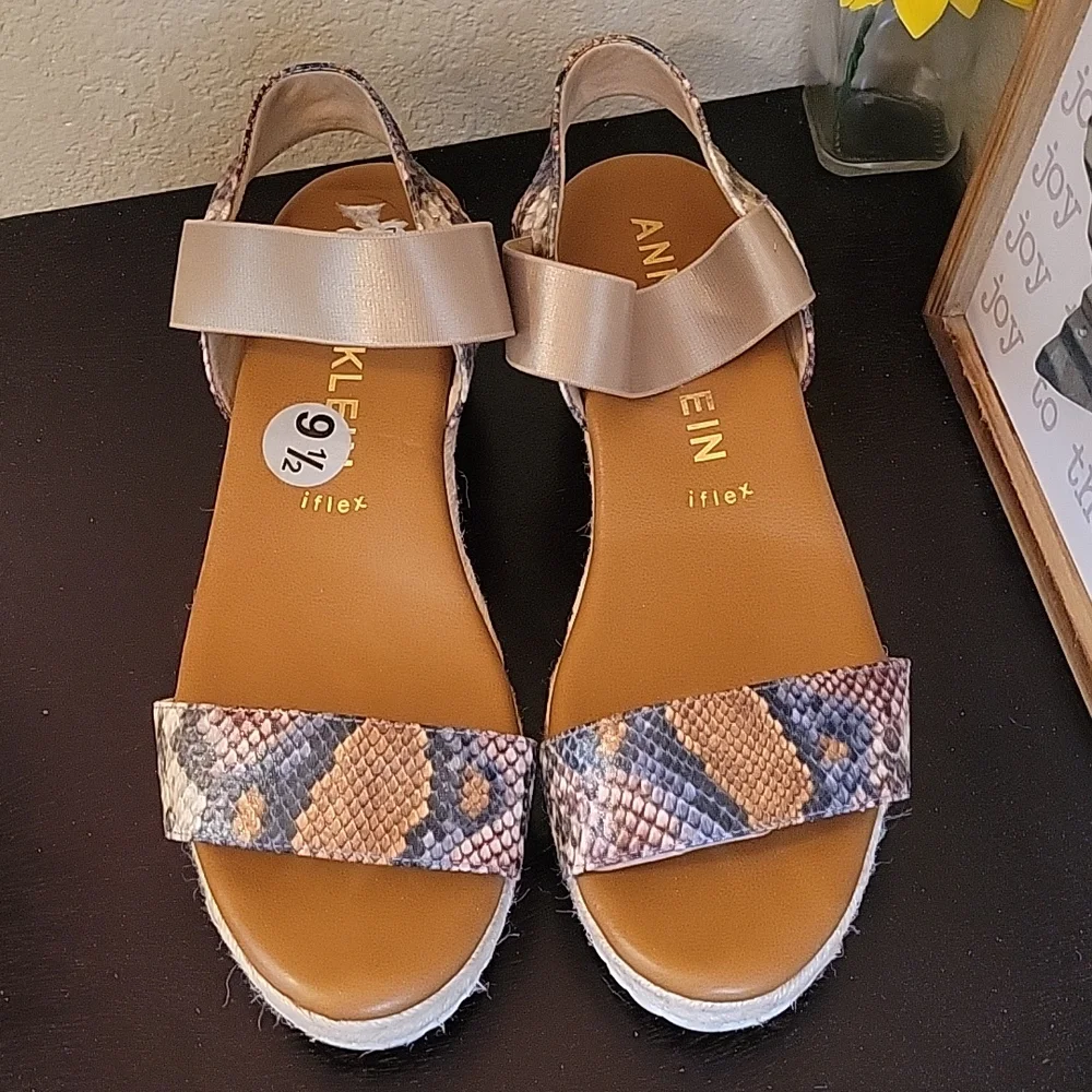 Anne Klein Flex Sandals Size 9.5
